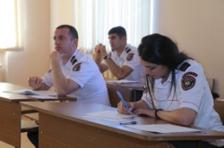 Մեկնարկել է ՀՀ ոստիկանության կրթահամալիրի ակադեմիայի բակալավրիատի շրջանավարտների ամփոփիչ ատեստավորումը