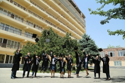 Մագիստրատուրայի առկա ուսուցման շրջանավարտները ստացան դիպլոմները
