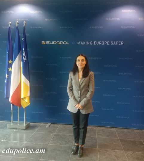 Կրթահամալիրի ներկայացուցիչը Եվրոպոլում
