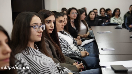 Նոր կազմով ուսանողական խորհրդի առաջին նիստը